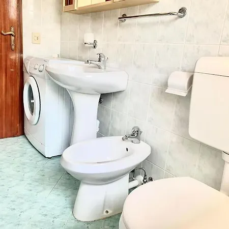 Apartment Relax In Pineta 5 Posti Con Parcheggio Gratuito Lignano Sabbiadoro